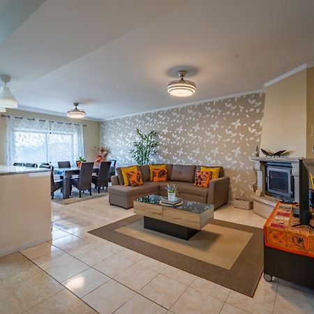 וילה נובה דה גאיה Cozy And Quiet Spacious Flat מראה חיצוני תמונה